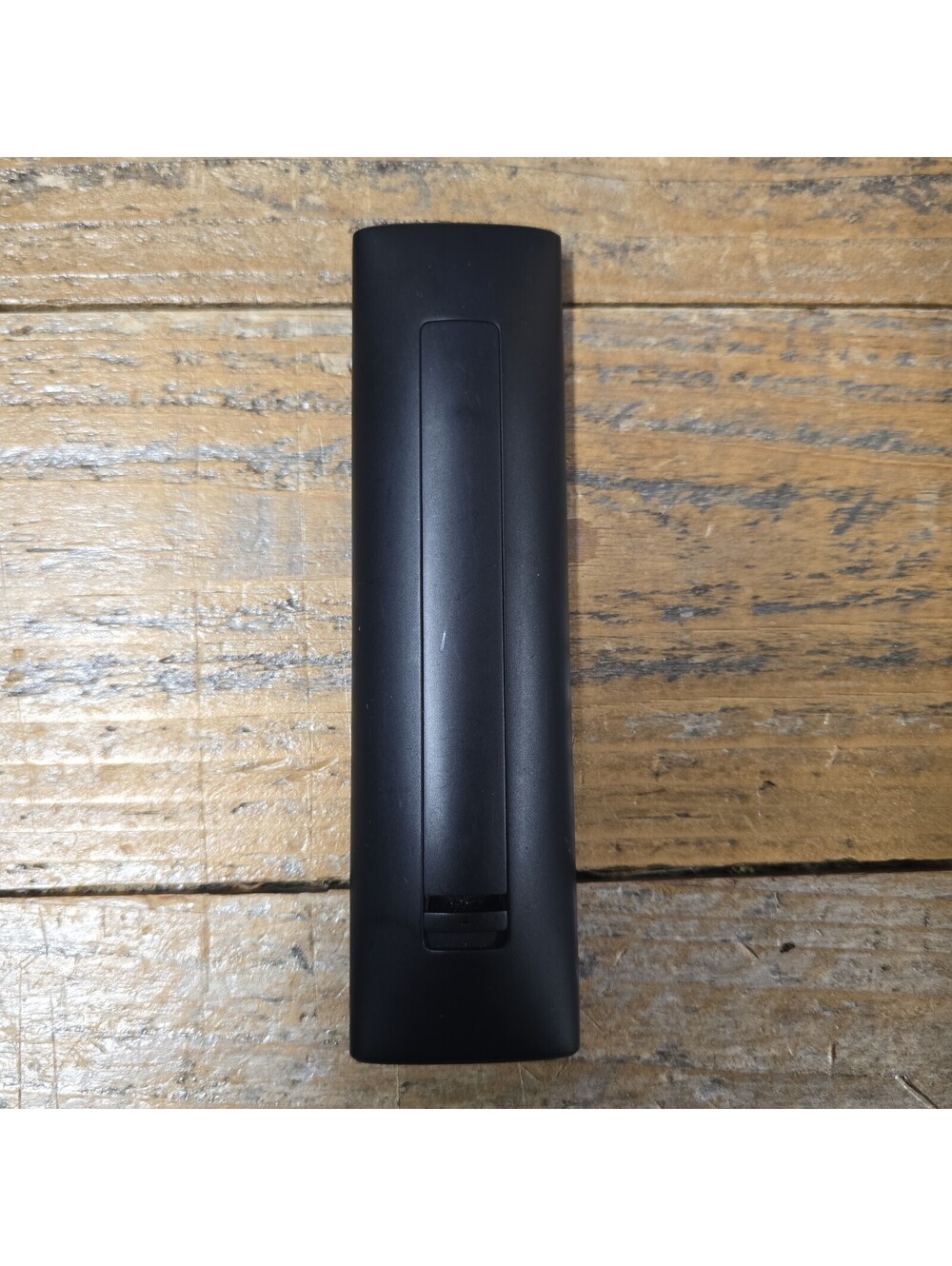 Vizio XRT140 Remote Control - Picture 2 of 3